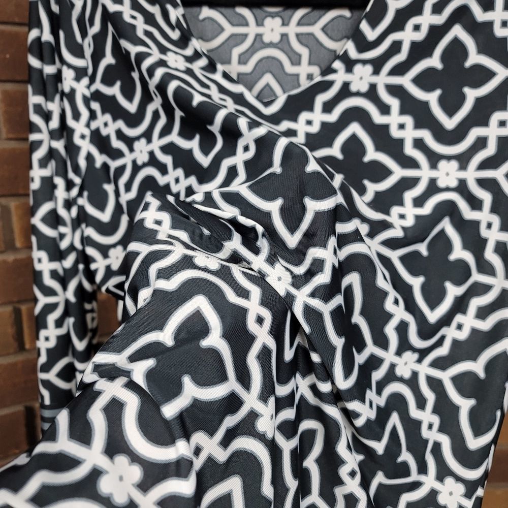 Charlie Paige 3/4 sleeve stretch printed v neck dress size s/m - Picture 7 of 8